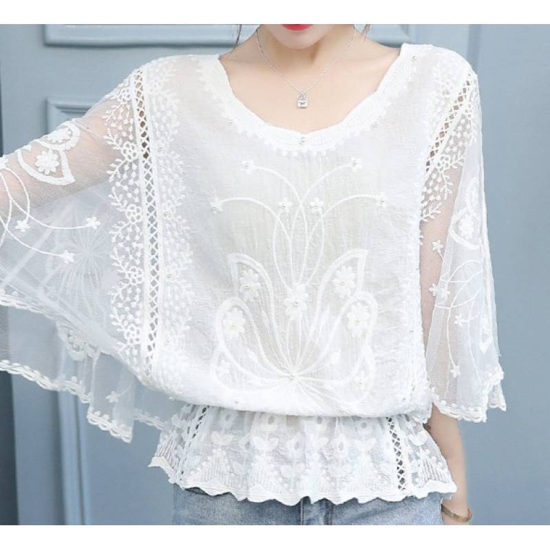【เสื้อแฟชั่นสตรี】ปักลายดอกไม้ ใส่สบาย ระบายอากาศ   ดูดเหงื่อระบายอากาศไม่อบอ้าว ซักไม่ตกสี เนื้อผ้านุ่มบางเบาเหมาะสำหรับหน้าร้อน ใส่ได้ทั้งคนอ้วนคนผอม