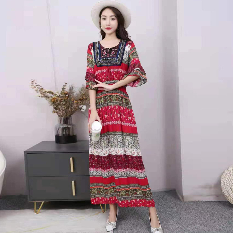 【ชุดเดรสกระโปรงแฟชั่นพิมพ์ลาย】ใส่สบาย ระบายอากาศ   รูปแบบที่สวยงาม นุ่มน่าสัมผัส นุ่มและเป็นมิตรกับผิวหนัง สวมใส่สบาย เป็นอิสระ